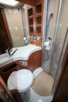 Vend Camping-car intégral occasion, moins de 7 m, 4 places, lits jumeaux et de pavillon, Carthago Compactline I 143 LE, à Roques près de Toulouse (31)