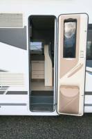 Camping-car profilé occasion, lit central et lit de pavillon, 4 places, Chausson WELCOME 718 EB à roques proche de Toulouse (31)