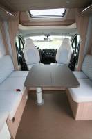 Vend Camping-car profilé d'occasion presque neuf, Maxi-salon, face à face, Bürstner T 680 G Delfin Harmony Line, à Roques proche de Toulouse 31