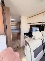 Achat Camping-car intégral occasion, lit central et de pavillon, Dethleffs Trend I 7057 DBM, chez Vacances et Loisirs à Roques, Midi-Pyrénées.