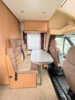 Achat Camping-car profilé occasion compact, lits jumeaux, 4 places, 3 couchages, lit de pavillon 1 place, Chausson flash 16, à Roques proche de Toulouse (31).