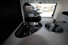 Achat Camping-car profilé occasion, 5 places, 6 couchages, lits superposés et lit de pavillon, Chausson Flash 716 à Roques proche de Toulouse (31)