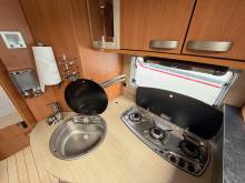 Camping-car intégral occasion, lit central et de pavillon, Pilote G 741 LC, chez Vacances et Loisirs à Roques proche de Toulouse (31)