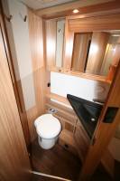 Camping-car intégral occasion, lit central, Hymer Classic I 698, à Roques près Toulouse (31)