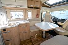 Camping-car occasion profilé Hymermobil Tramp T 598, lit de milieu, peu de kilomètres, à Roques près Toulouse (31)