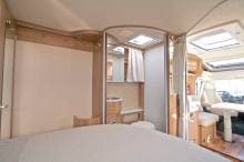 Camping-car occasion profilé Hymermobil Tramp T 598, lit de milieu, peu de kilomètres, à Roques près Toulouse (31), midi-pyrénées