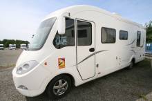 Camping-car intégral occasion lit central, poids lourd, 4 places, Fleurette Discover 73 LM, à Roques près de Toulouse (31)