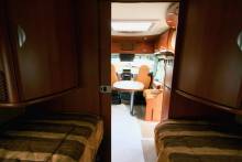 Camping-car intégral occasion, Mercedes, lits jumeaux, salon face à face, Pilote explorateur G733 FJ, à Roques près Toulouse