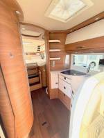 Camping-car intégral occasion, poids lourd, 4 places, lits jumeaux, Carthago Chic C-Line I 4,9 LE, à Roques proche de Toulouse (31)