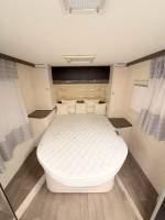 Camping-car occasion profilé, lit central, lit de pavillon, peu de km, Challenger Mageo 398 EB, à Roques, proche de Toulouse (31)