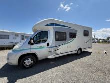 Camping-car profilé occasion, lit central, lit de pavillon, 4 places cartes grise; Chausson Flash 49 EB, à Roques proche de Toulouse (31)