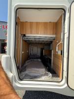 Camping-car profilé occasion, lit central, lit de pavillon, 4 places cartes grise; Chausson Flash 49 EB, à Roques proche de Toulouse (31)