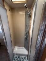 Achat Camping-car profilé occasion, lit central, lit de pavillon, 4 places cartes grise; Chausson Flash 49 EB, à Roques proche de Toulouse (31)