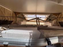 Camping-car profilé occasion, lit central, lit de pavillon, 4 places cartes grise; Chausson Flash 49 EB, à Roques proche de Toulouse (31)