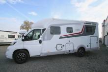 Camping-car profilé d'occasion, lit central, lit de pavillon, LMC Cruiser T692 G Confort, à Roques, proche de Toulouse (31)