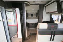 Camping-car profilé occasion, lit central, 4 couchages, moins de 7 m Mc Louis MC4 68 Diamond, chez Vacances et Loisirs, à Roques proche de Toulouse (31)