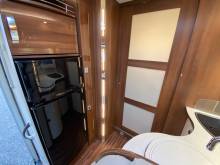 Achat Camping-car intégral occasion, lit de milieu, Mc Louis Nevis 880 G édition luxe, à Roques proche de Toulouse, Midi-Pyrénées