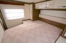 Achat Camping-car profilé occasion, 5 couchages, lit de milieu, Mc Louis Yearling 77G, à Toulouse (31)