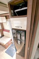 Camping-car profilé occasion, 5 couchages, lit de milieu, Mc Louis Yearling 77G, à Toulouse (31)