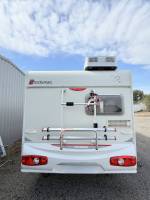 Vend Caravane Occasion, lit central, 4 places, Sterkeman Novastar 500 CP, à Roques proche de Toulouse (31)