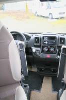 Un camping-car occasion profilé familial,u lit à la française, lit de pavillon, 5 places, Boîte automatique, Pilote P716 P,  chez Vacances et Loisirs à Roque proche de Toulouse (31)