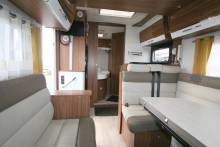 Vend camping-car occasion profilé familial,u lit à la française, lit de pavillon, 5 places, Boîte automatique, Pilote P716 P,  chez Vacances et Loisirs à Roque proche de Toulouse (31)