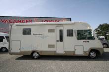 Vend Camping-car intégral occasion, lit de milieu, Pilote référence G 742, à roques, proche Toulouse (31)