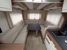 Camping-car profilé occasion, Maxi-salon, salon en U, moins de 7 m, 4 places, Pilote P 696 U Evidence, à Roques proche de Toulouse (31)