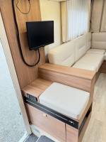 Achat Vacances et loisirs, un camping-car profilé occasion, Maxi-salon, salon en U, moins de 7 m, 4 places, un Pilote P 696 U Evidence, à Roques proche de Toulouse (31)