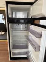 Vend Camping-car profilé occasion, Maxi-salon, salon en U, moins de 7 m, 4 places, Pilote P 696 U Evidence, à Roques proche de Toulouse (31)