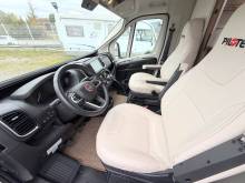 Achat Vacances et loisirs, un camping-car profilé occasion, Maxi-salon, salon en U, moins de 7 m, 4 places, un Pilote P 696 U Evidence, à Roques proche de Toulouse (31)