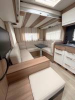 Achat Vacances et loisirs, un camping-car profilé occasion, Maxi-salon, salon en U, moins de 7 m, 4 places, un Pilote P 696 U Evidence, à Roques proche de Toulouse (31)