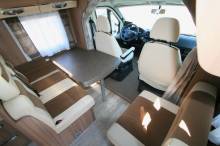 Achat Camping-car occasion profilé, lit central, lit de pavillon, Pilote aventura P 736 TCA, à Roques Proche de Toulouse (31)Achat