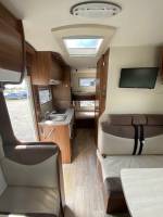 Achat Camping-car capucine occasion 6 places, presque neuf, double dînette, Pilote C 700 essentiel, à Roques proche de Toulouse (31)