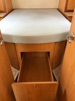 Camping-car profilé d’occasion, lit de milieu, 3 places, Fleurette Magister 73 LMS, à Roques proche de Toulouse 31