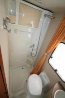 Vente Capucine d’occasion, lits superposés arrière, 6 places, 6 couchages, Challenger Genesis 43, à Roques proche de Toulouse (31).