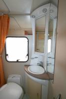 Achat Capucine d’occasion, lits superposés arrière, 6 places, 6 couchages, Challenger Genesis 43, à Roques proche de Toulouse (31).