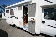 Vend Camping-car profilé occasion, lit sur soute, 5 places carte grise, 4 couchages, Mc Louis Tandy 670 G, à Roques, proche de Toulouse (31)