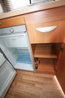 Vend Camping-car profilé occasion, les dimensions d'un fourgon aménagé, 2 couchages, Challenger Genesis 32, à Roques, proche de Toulouse (31)