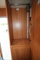 Vend Camping-car profilé occasion, les dimensions d'un fourgon aménagé, 2 couchages, Challenger Genesis 32, à Roques, proche de Toulouse (31)