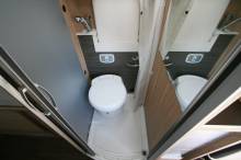 Fourgon aménagé occasion, CrossOver, récent, moins de 6 m, 2 couchages, Hymercar Grand Canyon option CrossOver, à Roques, proche de Toulouse (31)