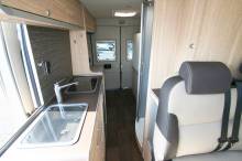 Fourgon aménagé occasion, CrossOver, récent, moins de 6 m, 2 couchages, Hymercar Grand Canyon option CrossOver, à Roques, proche de Toulouse (31)