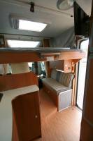 Achat Camping-car profilé d’occasion, lit à la française, lit de pavillon, moins de 7 m, Eriba Car 400 X, à Roques, proche de Toulouse 31.