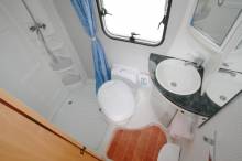 Achat Camping-car capucine occasion, 5 places carte grise, 6 couchages, Challenger Genesis 47, à Roques proche de Toulouse (31)