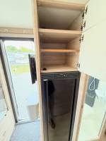 Camping-car profilé occasion, Compact, moins de 7 m, 2,17 m de largeur, lit central, salon face à face, un Rapido C 86,  chez Vacances et Loisirs, à roques proche de Toulouse (31)