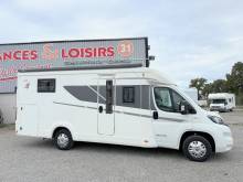 Camping-car profilé occasion, Compact, moins de 7 m, 2,17 m de largeur, lit central, salon face à face, un Rapido C 86,  chez Vacances et Loisirs, à roques proche de Toulouse (31)