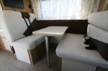 Achat Camping-car occasion capucine, 7 places carte grise, 7 couchages, Rimor Seal 9 à Roques proche Toulouse (31)