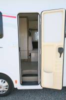 Vend Camping-car occasion capucine, 7 places carte grise, 7 couchages, Rimor Seal 9 à Roques proche Toulouse (31)