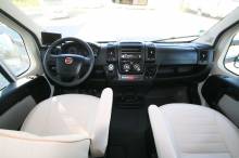 Achat Camping-car occasion capucine, 7 places carte grise, 7 couchages, Rimor Seal 9 à Roques proche Toulouse (31)