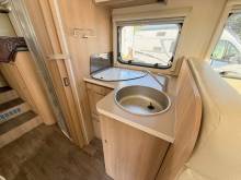 Achat Camping-car profilé occasion, lits jumeaux, lit de pavillon, 5 places carte grise et couchages, Roller team Kronos 284 TL, à Roques proche de Toulouse (31)